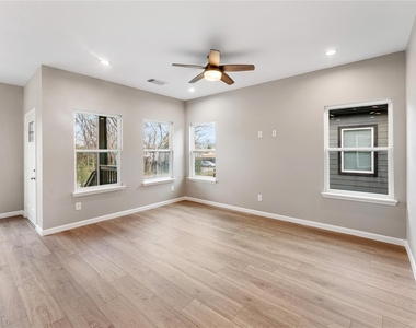 5218 Jezebel Street - Photo Thumbnail 8