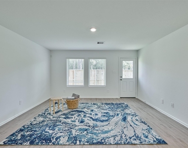 3799 Solanum Drive - Photo Thumbnail 7