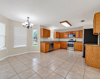 16102 Flatridge Court - Photo Thumbnail 13