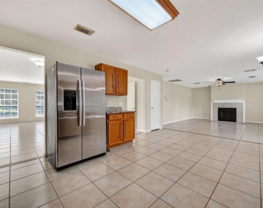 16102 Flatridge Court - Photo Thumbnail 10