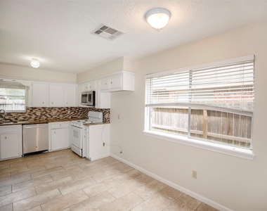 15106 Silverman Street - Photo Thumbnail 16