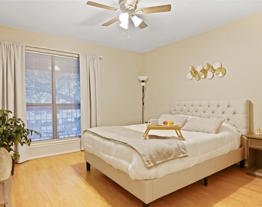 7950 N Stadium Drive - Photo Thumbnail 5