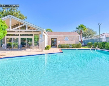 7950 N Stadium Drive - Photo Thumbnail 15