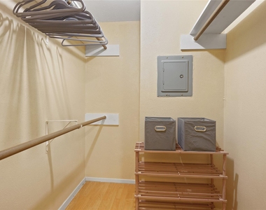 7950 N Stadium Drive - Photo Thumbnail 7