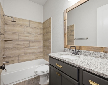 103 Boarsmen Court - Photo Thumbnail 27