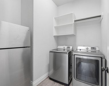 103 Boarsmen Court - Photo Thumbnail 32