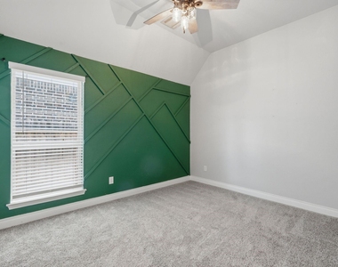 103 Boarsmen Court - Photo Thumbnail 30