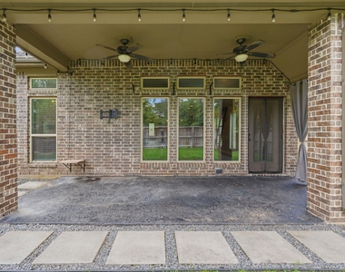 103 Boarsmen Court - Photo Thumbnail 35