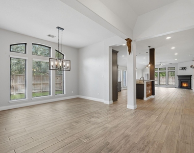 103 Boarsmen Court - Photo Thumbnail 43