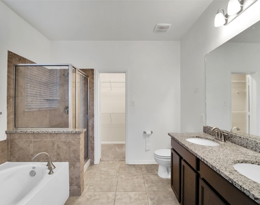 5407 Baronet Drive - Photo Thumbnail 18