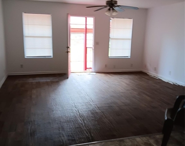 21427 North Street - Photo Thumbnail 6
