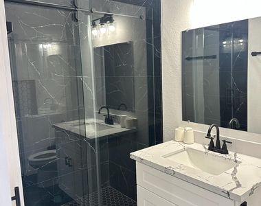 5774 Heron Drive - Photo Thumbnail 15