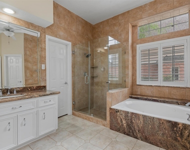 1811 Wild Plum Court - Photo Thumbnail 20