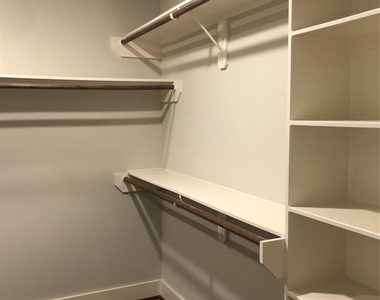 5514 Larkin Street - Photo Thumbnail 5