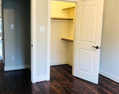 5514 Larkin Street - Photo Thumbnail 17