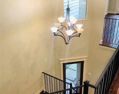5514 Larkin Street - Photo Thumbnail 7