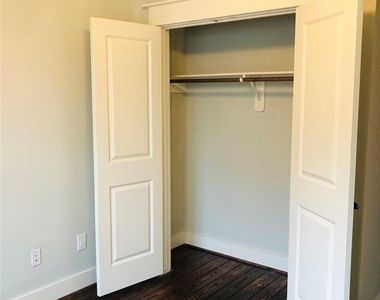 5514 Larkin Street - Photo Thumbnail 13