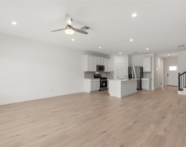 31711 Farlam Farms Trail - Photo Thumbnail 3