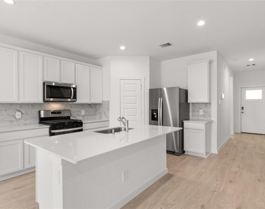 31711 Farlam Farms Trail - Photo Thumbnail 5