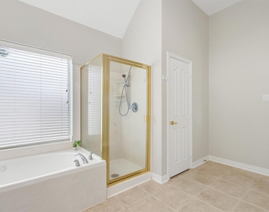 12538 Country Arbor Lane - Photo Thumbnail 21