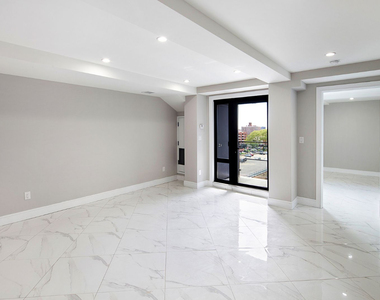 177-30 Wexford Terrace - Photo Thumbnail 1