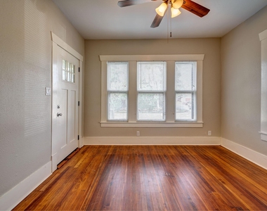 115 Goldenrod Street - Photo Thumbnail 7