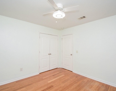 15407 Key Crest Lane - Photo Thumbnail 18