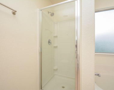 15407 Key Crest Lane - Photo Thumbnail 14