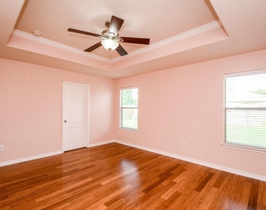 15407 Key Crest Lane - Photo Thumbnail 13