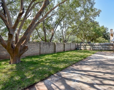 2835 Colony - Photo Thumbnail 28