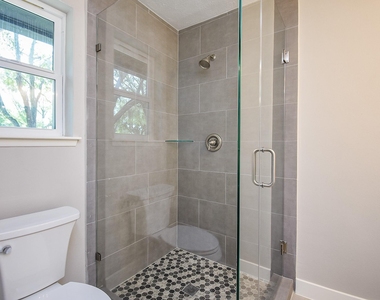 2835 Colony - Photo Thumbnail 18