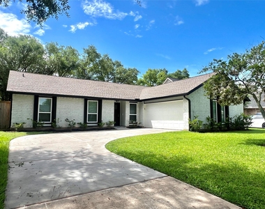 2835 Colony - Photo Thumbnail 33