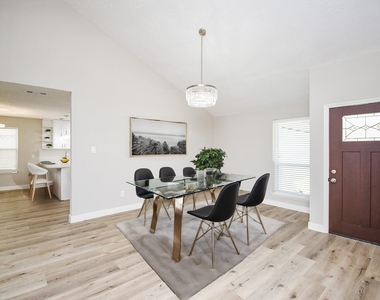 2835 Colony - Photo Thumbnail 12