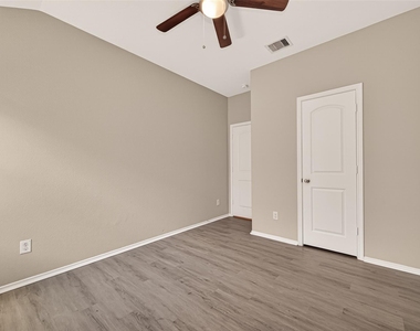 18361 Timbermill Lane - Photo Thumbnail 24