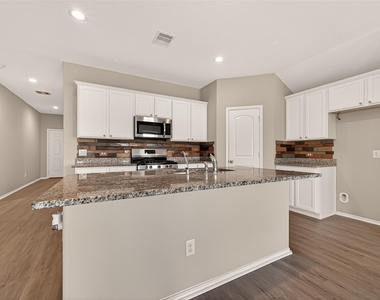 18361 Timbermill Lane - Photo Thumbnail 14