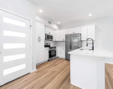 785 Fortune Street - Photo Thumbnail 11