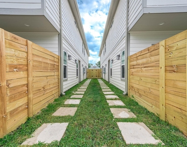 785 Fortune Street - Photo Thumbnail 28