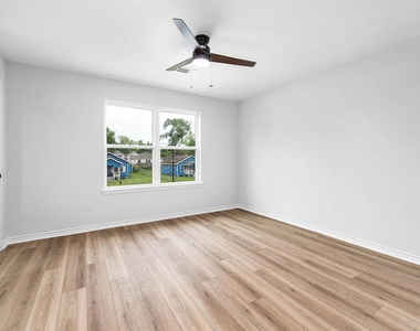785 Fortune Street - Photo Thumbnail 19