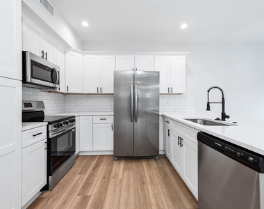 785 Fortune Street - Photo Thumbnail 8