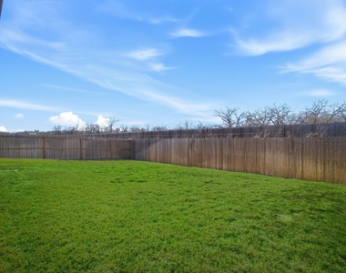 1318 Kingsgate Drive - Photo Thumbnail 30