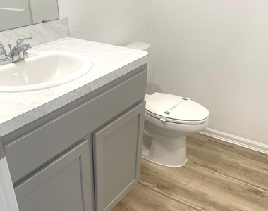 405 Maple Bend Lane - Photo Thumbnail 7