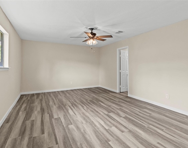5026 Fitzwater Drive - Photo Thumbnail 11