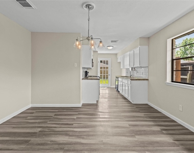 5026 Fitzwater Drive - Photo Thumbnail 5