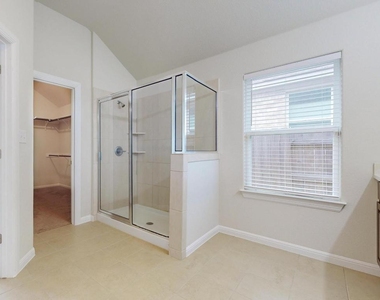 113 Thurston Drive - Photo Thumbnail 17