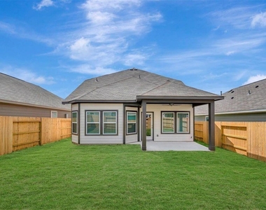 32510 Lantana Fields Road - Photo Thumbnail 11