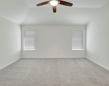 32510 Lantana Fields Road - Photo Thumbnail 25