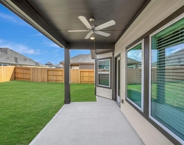 32510 Lantana Fields Road - Photo Thumbnail 12