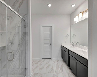 32510 Lantana Fields Road - Photo Thumbnail 9