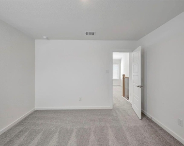 32510 Lantana Fields Road - Photo Thumbnail 23