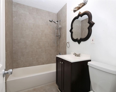 728 E 13th - Photo Thumbnail 13